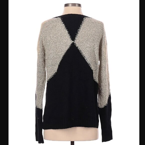 Hem & Thread Crewneck Sweater Black Beige Diamond - Picture 2 of 11